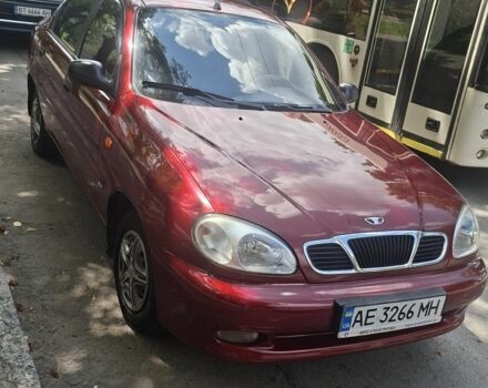 Красный Дэу Сенс, объемом двигателя 1.5 л и пробегом 245 тыс. км за 3000 $, фото 1 на Automoto.ua