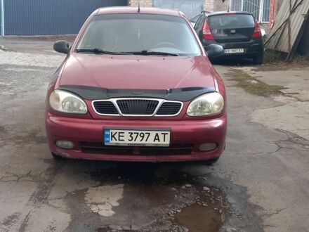 Дэу Сенс 2005 в Кривом Роге на Automoto.ua Красный Дэу Сенс, объемом двигателя 1.5 л и пробегом 250 тыс. км за 2000 $, фото 1 на Automoto.ua