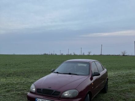 Красный Дэу Сенс, объемом двигателя 1.5 л и пробегом 320 тыс. км за 2200 $, фото 1 на Automoto.ua