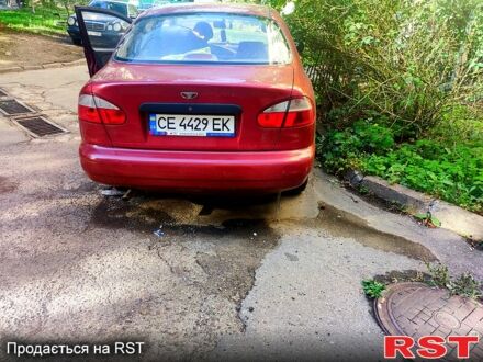 Деу Сенс 2005 у Чернівцях на Automoto.ua Червоний Деу Сенс, об'ємом двигуна 1.3 л та пробігом 213 тис. км за 2000 $, фото 1 на Automoto.ua