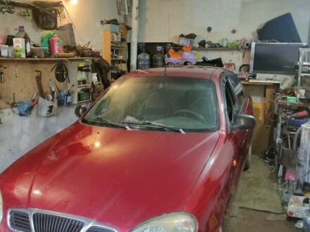 Червоний Деу Сенс, об'ємом двигуна 1.3 л та пробігом 500 тис. км за 900 $, фото 1 на Automoto.ua