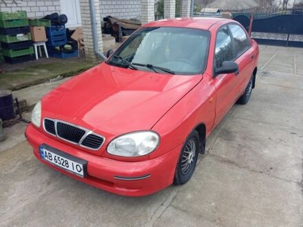 Красный Дэу Сенс, объемом двигателя 1.5 л и пробегом 300 тыс. км за 1750 $, фото 1 на Automoto.ua