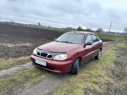 Красный Дэу Сенс, объемом двигателя 0 л и пробегом 163 тыс. км за 2200 $, фото 1 на Automoto.ua