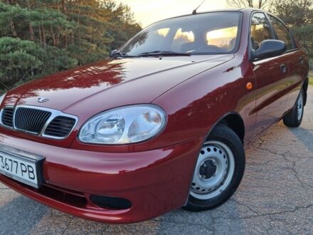 Красный Дэу Сенс, объемом двигателя 1.5 л и пробегом 35 тыс. км за 3500 $, фото 1 на Automoto.ua