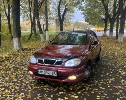 Красный Дэу Сенс, объемом двигателя 1.6 л и пробегом 250 тыс. км за 2600 $, фото 1 на Automoto.ua