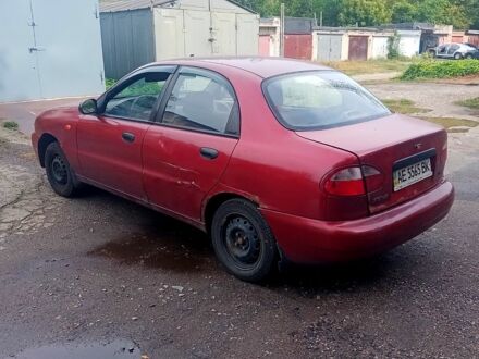 Красный Дэу Сенс, объемом двигателя 1.3 л и пробегом 300 тыс. км за 480 $, фото 1 на Automoto.ua