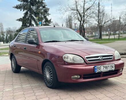 Красный Дэу Сенс, объемом двигателя 1.5 л и пробегом 200 тыс. км за 2799 $, фото 1 на Automoto.ua