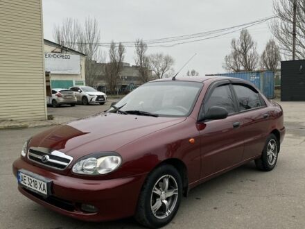 Красный Дэу Сенс, объемом двигателя 1.5 л и пробегом 161 тыс. км за 2900 $, фото 1 на Automoto.ua