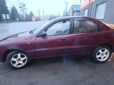 Красный Дэу Сенс, объемом двигателя 0 л и пробегом 165 тыс. км за 1350 $, фото 1 на Automoto.ua