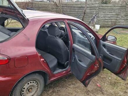 Деу Сенс 2013 у Буче на Automoto.ua Червоний Деу Сенс, об'ємом двигуна 1.3 л та пробігом 77 тис. км за 2800 $, фото 1 на Automoto.ua