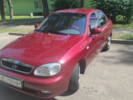 Красный Дэу Сенс, объемом двигателя 1.5 л и пробегом 160 тыс. км за 3200 $, фото 1 на Automoto.ua