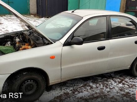 Деу Сенс 2003 у Кременчуге на Automoto.ua Деу Сенс, об'ємом двигуна 13 л та пробігом 150 тис. км за 1000 $, фото 1 на Automoto.ua