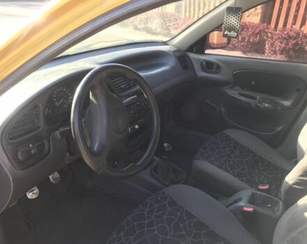 Желтый Дэу Сенс, объемом двигателя 0 л и пробегом 111 тыс. км за 1000 $, фото 2 на Automoto.ua