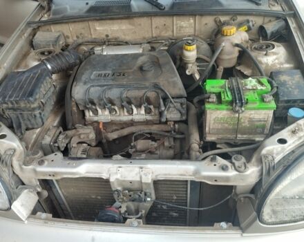 Желтый Дэу Сенс, объемом двигателя 1.3 л и пробегом 160 тыс. км за 1000 $, фото 5 на Automoto.ua