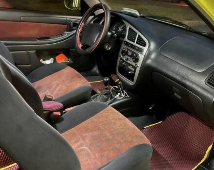 Жовтий Деу Сенс, об'ємом двигуна 1.6 л та пробігом 135 тис. км за 4500 $, фото 2 на Automoto.ua