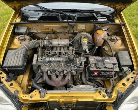 Желтый Дэу Сенс, объемом двигателя 1.5 л и пробегом 289 тыс. км за 1800 $, фото 7 на Automoto.ua