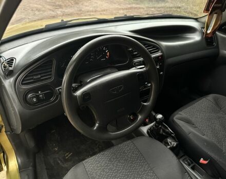 Желтый Дэу Сенс, объемом двигателя 1.5 л и пробегом 244 тыс. км за 2699 $, фото 10 на Automoto.ua
