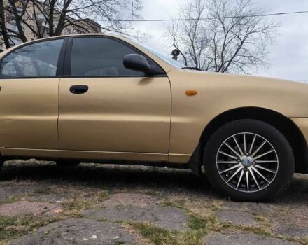 Желтый Дэу Сенс, объемом двигателя 1.6 л и пробегом 250 тыс. км за 2700 $, фото 7 на Automoto.ua