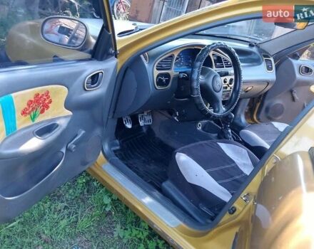 Желтый Дэу Сенс, объемом двигателя 1.3 л и пробегом 281 тыс. км за 1334 $, фото 5 на Automoto.ua