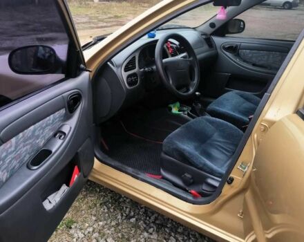 Желтый Дэу Сенс, объемом двигателя 1.6 л и пробегом 250 тыс. км за 2700 $, фото 12 на Automoto.ua