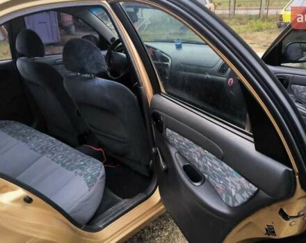 Желтый Дэу Сенс, объемом двигателя 1.6 л и пробегом 250 тыс. км за 2700 $, фото 7 на Automoto.ua