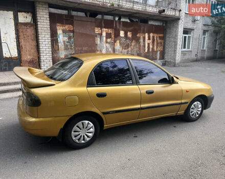 Желтый Дэу Сенс, объемом двигателя 1.3 л и пробегом 255 тыс. км за 2000 $, фото 2 на Automoto.ua