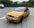 Желтый Дэу Сенс, объемом двигателя 1.3 л и пробегом 120 тыс. км за 700 $, фото 1 на Automoto.ua