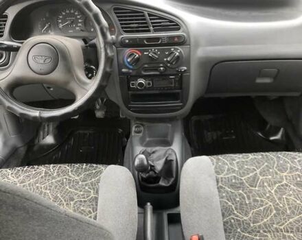 Желтый Дэу Сенс, объемом двигателя 1.3 л и пробегом 157 тыс. км за 2800 $, фото 3 на Automoto.ua