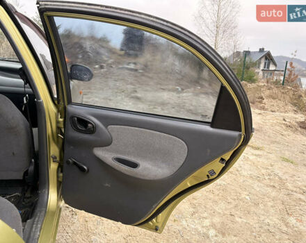 Желтый Дэу Сенс, объемом двигателя 1.3 л и пробегом 154 тыс. км за 1800 $, фото 14 на Automoto.ua