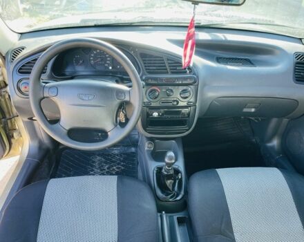 Желтый Дэу Сенс, объемом двигателя 1.3 л и пробегом 236 тыс. км за 1450 $, фото 8 на Automoto.ua