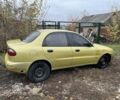 Желтый Дэу Сенс, объемом двигателя 1.5 л и пробегом 250 тыс. км за 1250 $, фото 1 на Automoto.ua