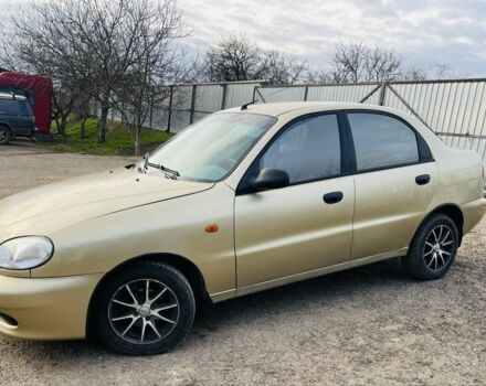 Желтый Дэу Сенс, объемом двигателя 1.3 л и пробегом 236 тыс. км за 1450 $, фото 1 на Automoto.ua