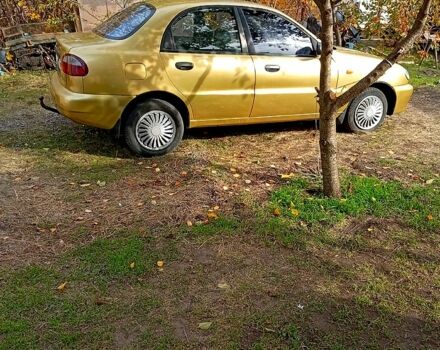 Желтый Дэу Сенс, объемом двигателя 1.3 л и пробегом 200 тыс. км за 1600 $, фото 1 на Automoto.ua