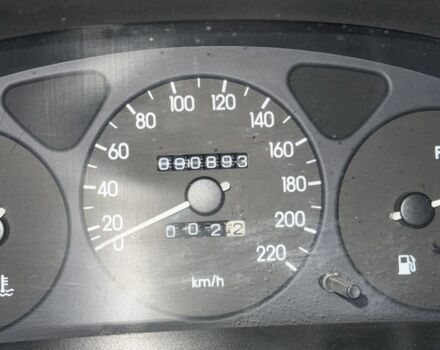 Желтый Дэу Сенс, объемом двигателя 1.5 л и пробегом 90 тыс. км за 2400 $, фото 7 на Automoto.ua