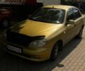Желтый Дэу Сенс, объемом двигателя 1.5 л и пробегом 300 тыс. км за 1300 $, фото 1 на Automoto.ua