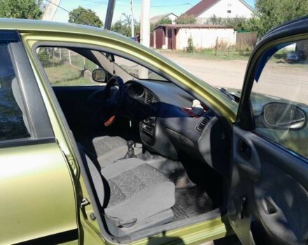 Желтый Дэу Сенс, объемом двигателя 1.3 л и пробегом 142 тыс. км за 1800 $, фото 4 на Automoto.ua