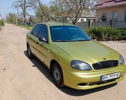 Желтый Дэу Сенс, объемом двигателя 1.5 л и пробегом 285 тыс. км за 2400 $, фото 1 на Automoto.ua
