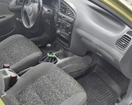 Желтый Дэу Сенс, объемом двигателя 1.5 л и пробегом 250 тыс. км за 1700 $, фото 4 на Automoto.ua