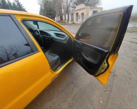 Желтый Дэу Сенс, объемом двигателя 1.4 л и пробегом 269 тыс. км за 1250 $, фото 5 на Automoto.ua