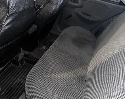 Желтый Дэу Сенс, объемом двигателя 1.5 л и пробегом 90 тыс. км за 2400 $, фото 2 на Automoto.ua