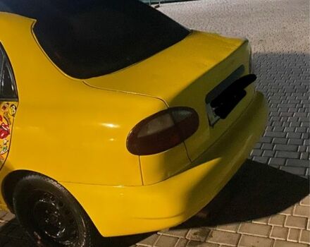 Желтый Дэу Сенс, объемом двигателя 1.6 л и пробегом 3 тыс. км за 900 $, фото 1 на Automoto.ua