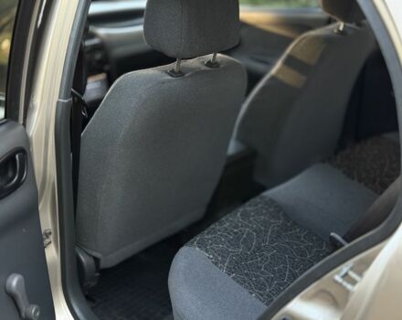 Желтый Дэу Сенс, объемом двигателя 1.6 л и пробегом 115 тыс. км за 2750 $, фото 16 на Automoto.ua