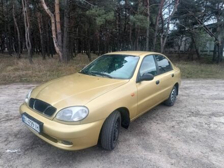 Желтый Дэу Сенс, объемом двигателя 1.5 л и пробегом 240 тыс. км за 2300 $, фото 1 на Automoto.ua