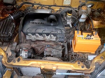 Желтый Дэу Сенс, объемом двигателя 1.3 л и пробегом 186 тыс. км за 1850 $, фото 1 на Automoto.ua