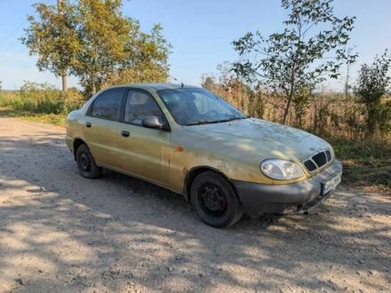 Желтый Дэу Сенс, объемом двигателя 1.3 л и пробегом 350 тыс. км за 600 $, фото 1 на Automoto.ua
