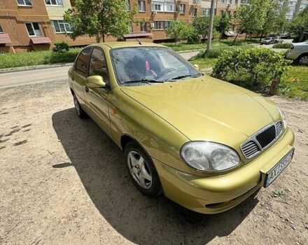 Желтый Дэу Сенс, объемом двигателя 1.4 л и пробегом 220 тыс. км за 3500 $, фото 1 на Automoto.ua