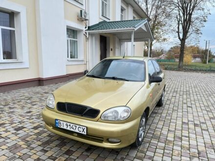 Желтый Дэу Сенс, объемом двигателя 1.5 л и пробегом 309 тыс. км за 2000 $, фото 1 на Automoto.ua