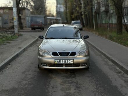 Желтый Дэу Сенс, объемом двигателя 1.6 л и пробегом 115 тыс. км за 2750 $, фото 1 на Automoto.ua