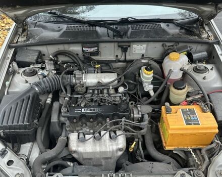 Сірий Деу Сенс, об'ємом двигуна 1.5 л та пробігом 210 тис. км за 2150 $, фото 3 на Automoto.ua