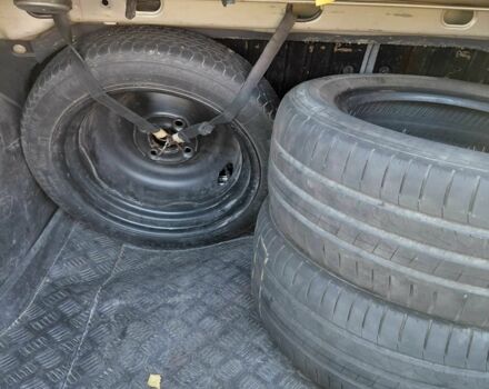 Сірий Деу Сенс, об'ємом двигуна 1.5 л та пробігом 285 тис. км за 1800 $, фото 15 на Automoto.ua